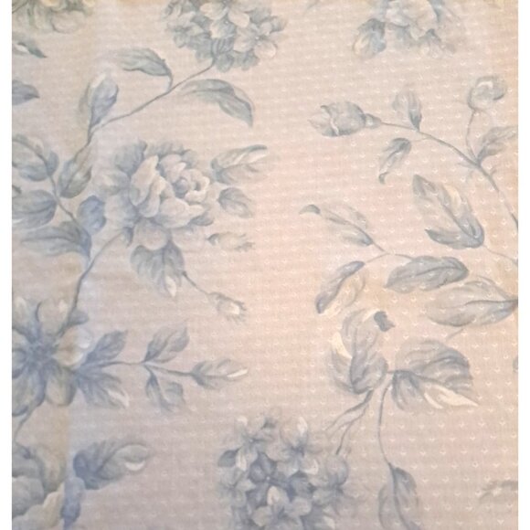 Blue White Roses Curtain Panel W Tie Back Gently Textured Cottage Country 60x40 - Picture 2 of 4